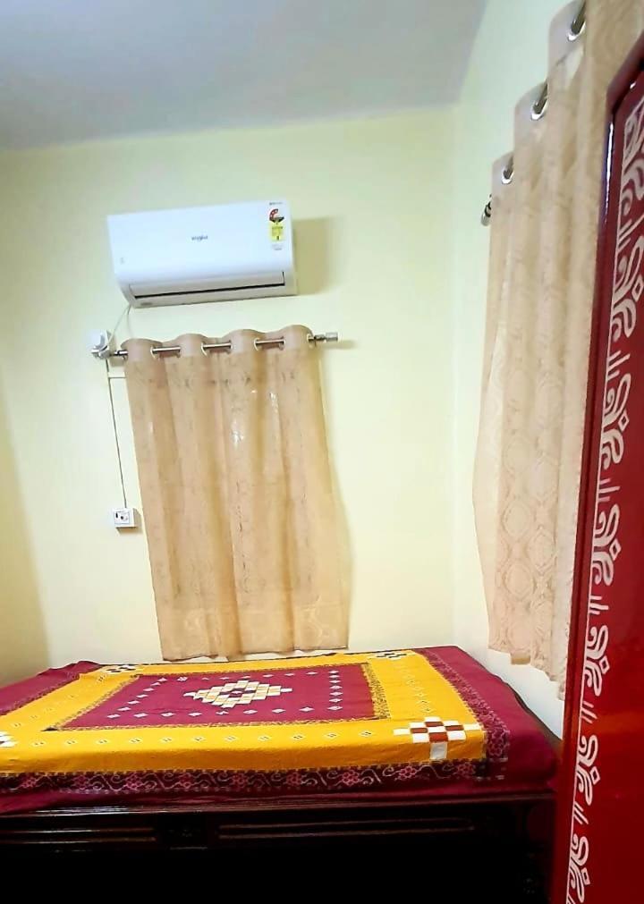 Apartment Mandira's